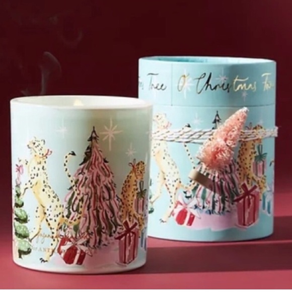 NEW ANTHROPOLOGIE O’ CHRISTMAS TREE CANDLE WILL SHIP IN TIME FOR CHRISTMAS 🎁🎄✨ - Picture 12 of 13